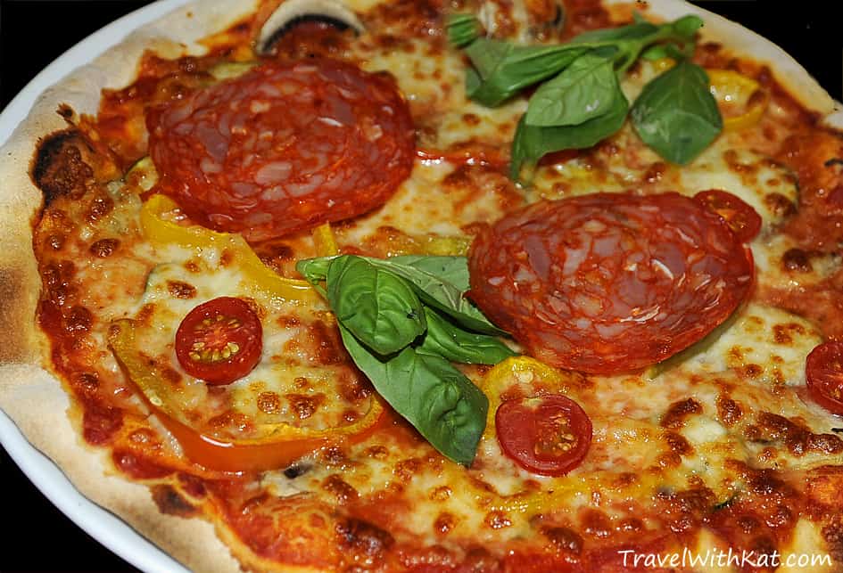 Pizza Di Roma: Italian Flavor, Roman Style