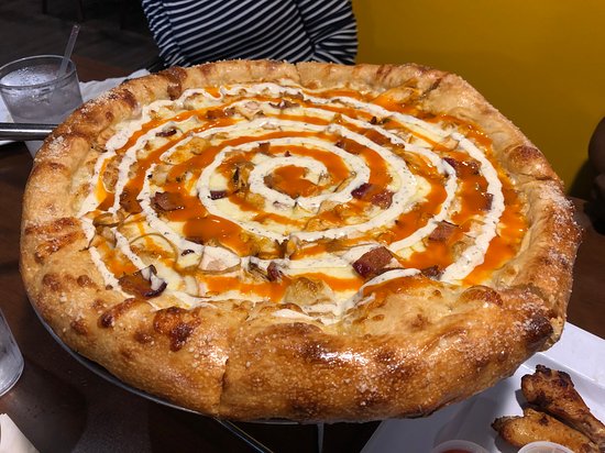 Mellow Mushroom Pizza: Chill Vibes, Hot Pies