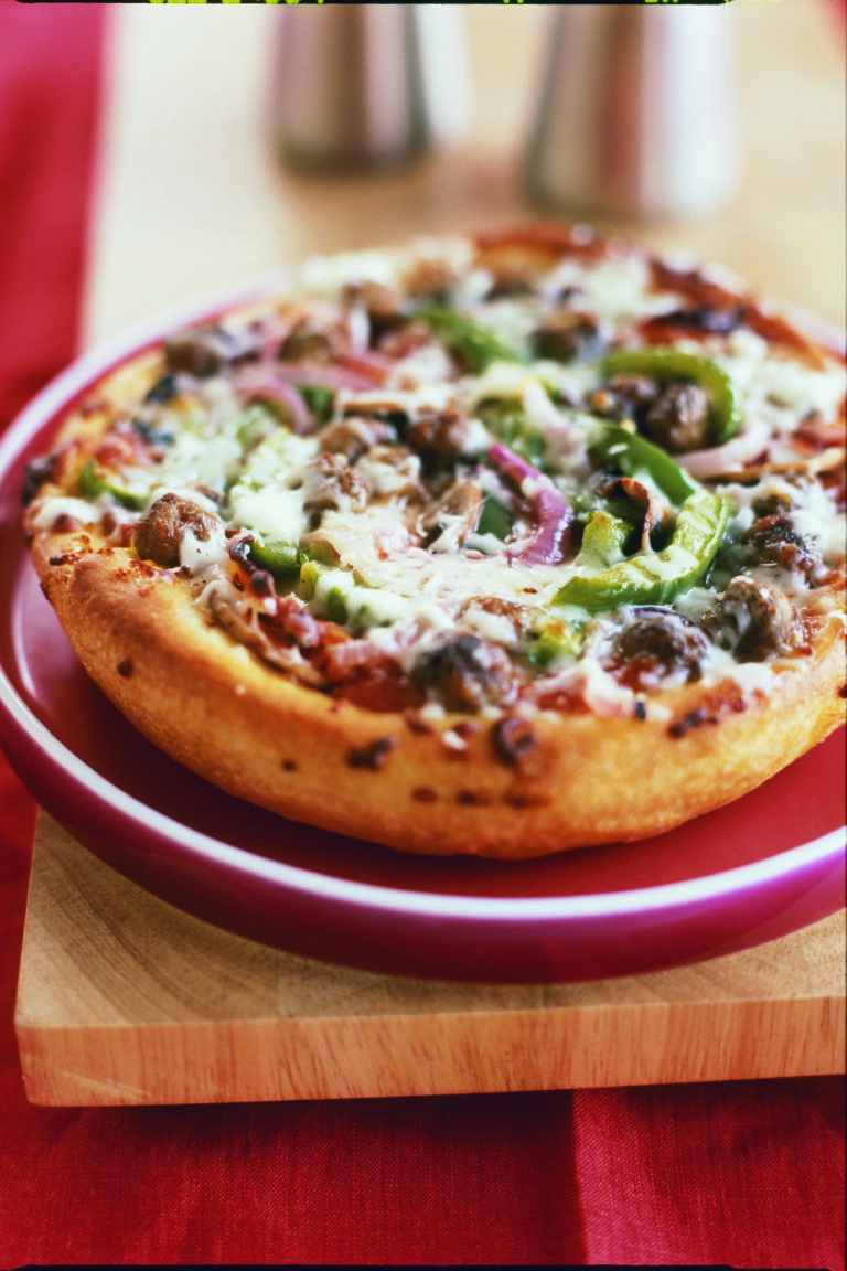 Pizza Hut Personal Pan Pizza: Perfectly Portioned for Personal Pleasure